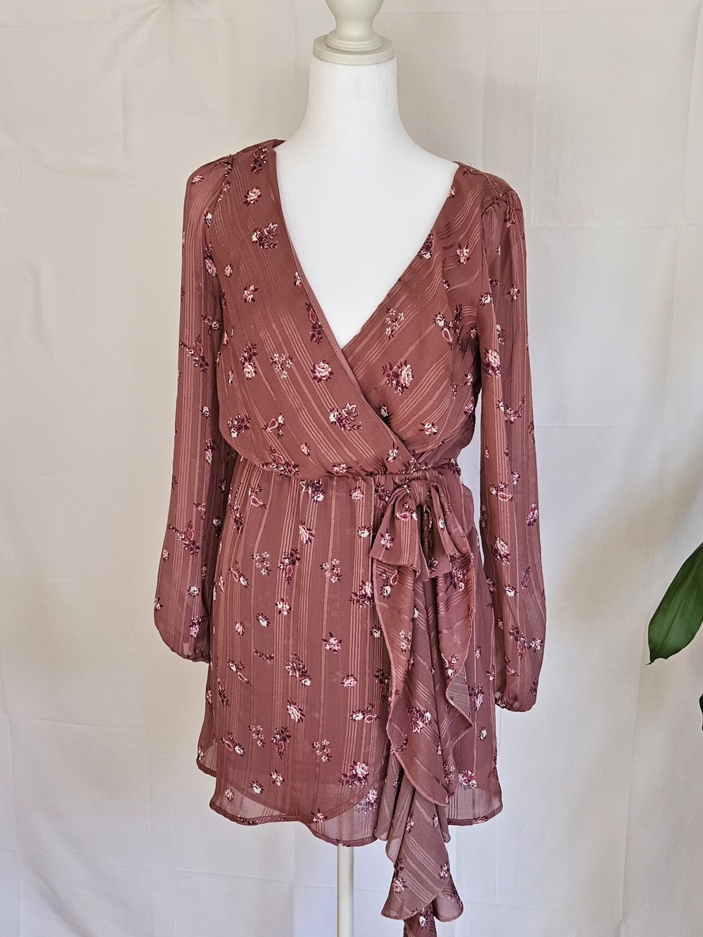 Altar'd State Mauve Floral Wrap Mini Dress Long Sleeve Cottagecore Size XS Lott - Picture 5 of 16